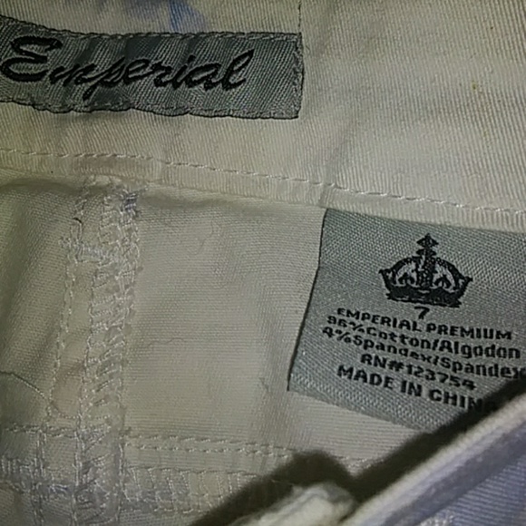 Woman's jeans - Picture 2 of 4